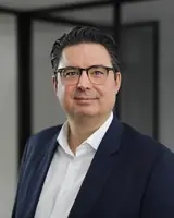Foto von Dr. Julian Peters