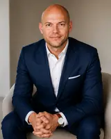 Foto von Dr. jur. Dennis Azara